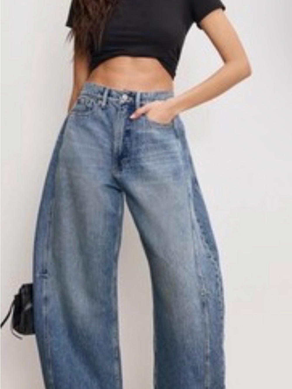 Good American Washed Blue Wide Leg Jeans - Picture 2 of 10
